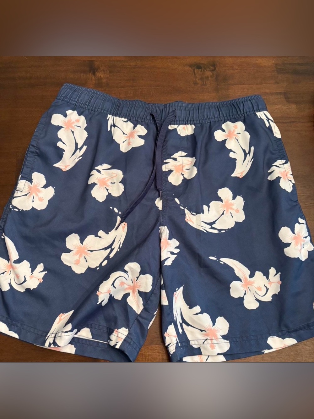 Men’s The Rail blue floral swim trunks shorts Size M